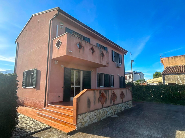 LASCARI MARE - LA101 - Rifinita Villa con Giardino - 3/8