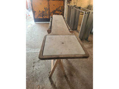 TAVOLO IN LEGNO X TAGLIO PORCHETTA USATO