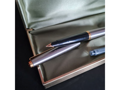 Parker  45 Flighter Deluxe stilografica  vintage numero seriale 02299 pennino F versione Made in Fra