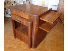 Scrivania mobile antico particolare
