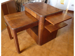 Scrivania mobile antico particolare