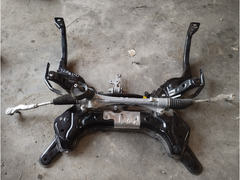 Culla con scatola guida Toyota Yaris Hybrid 2023