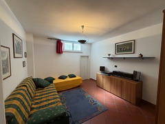 BOISSANO VIA CAPPELLA NUOVA VENDESI AMPIO APPARTAMENTO CON VISTA MARE