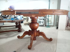 Tavolo rotondo allungabile, usato, in Legno di Noce perfetto stato