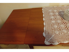 TAVOLO SALOTTO IN LEGNO LUCIDO