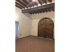 CASCINALE  AGRICOLO; Corte del Chio; in BASSA PARMESE A ROCCABIANCA (PR)