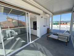 LOANO CENTRO VENDESI STUPENDO ATTICO CON AMPIO TERRAZZO