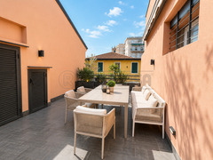LOANO VIA GHILINI SI PROPONE TRILOCALE CON VISTA MARE