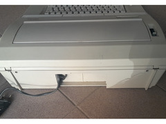  Macchina da scrivere portatile elettrica Philips Mod. VW 2140.