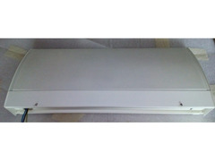 Plafoniera Waldmann da Designer in metallo bianco rettangolare.