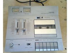 Toshiba modello PC-3110 lettore/registratore cassette audio è perfettamente funzionante