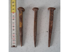 Chiodi Ferro Antichi Forgiati a mano lunghezze da 9 A 27 cm. periodo 1800.