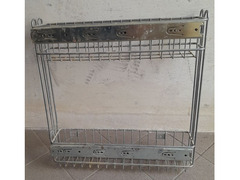 Portabottiglie estraibile con due cestelli, ideale cucina o altri mobili. Ideale per gli spazi ridot