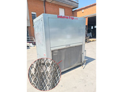 CHILLER REFRIGERATO PER ACQUA USATO