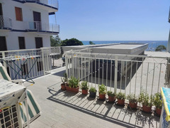 BORGHETTO SANTO SPIRITO L'AGENZIA RETECASA VENDE FRONTE MARE