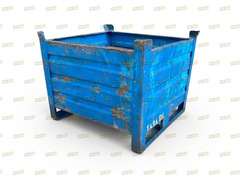 Cassoni in lamiera usati 70x65 cm con slitte per officina