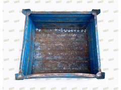 Cassoni in lamiera usati 70x65 cm con slitte per officina