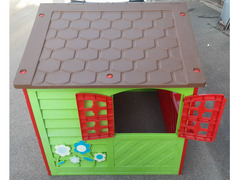 Casetta per Bambini da Giardino in Resina Plastica Gioco Bimbi Esterno Interno e smontabile.