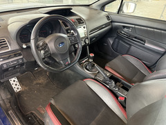 Autovettura Subaru WRX