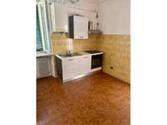 Appartamento di mq. 85 semi/arredato Termoautonomo.
