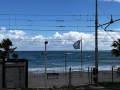 PIETRA LIGURE VENDESI BILOCALE FRONTE MARE