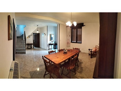 Vendesi casa in via Alfonso La Marmora n.115 a Thiesi
