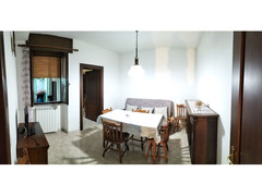 Vendesi casa in via Alfonso La Marmora n.115 a Thiesi