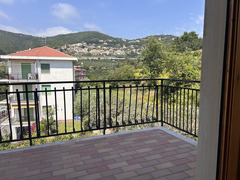 PIETRA LIGURE VENDESI BILOCALE CON VISTA MARE E POSTO AUTO