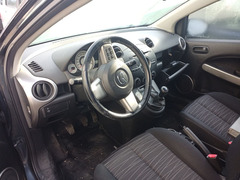 Pezzi per Mazda 2 1300 16v anno 2009 ZJ