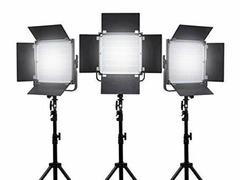 Cercasi talenti e modelle/i per servizi fotografici e-commerce
