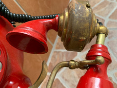 Riproduzione telefono antico