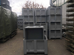 Contenitori in plastica impilabili bins usati
