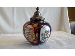 Potisch in porcellana IMARI