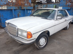 Pezzi per Mercedes 230 CE W123 Coupè