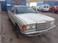 Pezzi per Mercedes 230 CE W123 Coupè