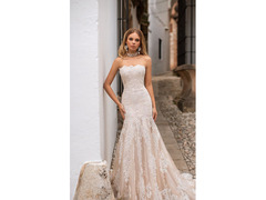 Vendo abito da sposa a sirena con le maniche