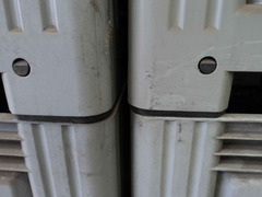 Cassoni bins in plastica usati
