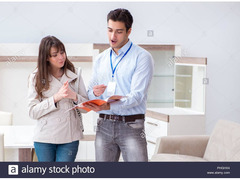 Stagista venditore sala mostra