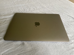 MacBook Air (Retina, 13", 2019) - con garanzia