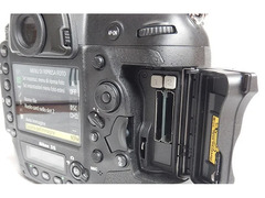 Nikon D5 Nital+2xBatterie+Scatola SOLO 5790 Scatti