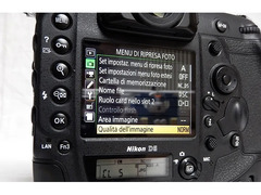 Nikon D5 Nital+2xBatterie+Scatola SOLO 5790 Scatti