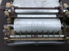 Macchina soluzionatrice lattice e colle pelletteria