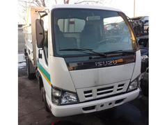 Pezzi per Isuzu NKR 3.0 TD anno 2006 4JH1-X