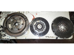 Kit volano frizione Volkswagen Golf V 2.0 TFSI GTI