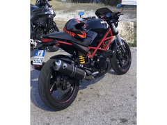 Ducati monster 695