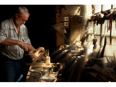 Addetto al taglio materiale