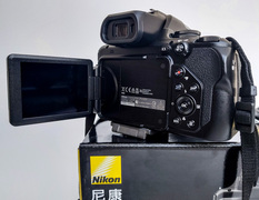 NIKON P1000