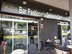 Cercasi ragazza per bar pasticceria