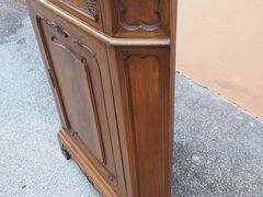 Angolo provenzale in legno di  noce