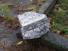 arbio fioriera in marmo rosa